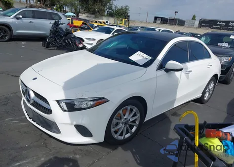 2020 Mercedes-Benz A 220 z USA, uszkodzony, nr VIN W1K3G4EB0LJ209186